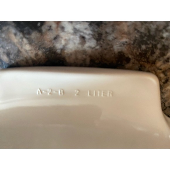 Corning Ware 2L Abundance A-2-B Casserole W/ Clear Pyrex Lid Made in USA Fruit - Picture 5 of 7